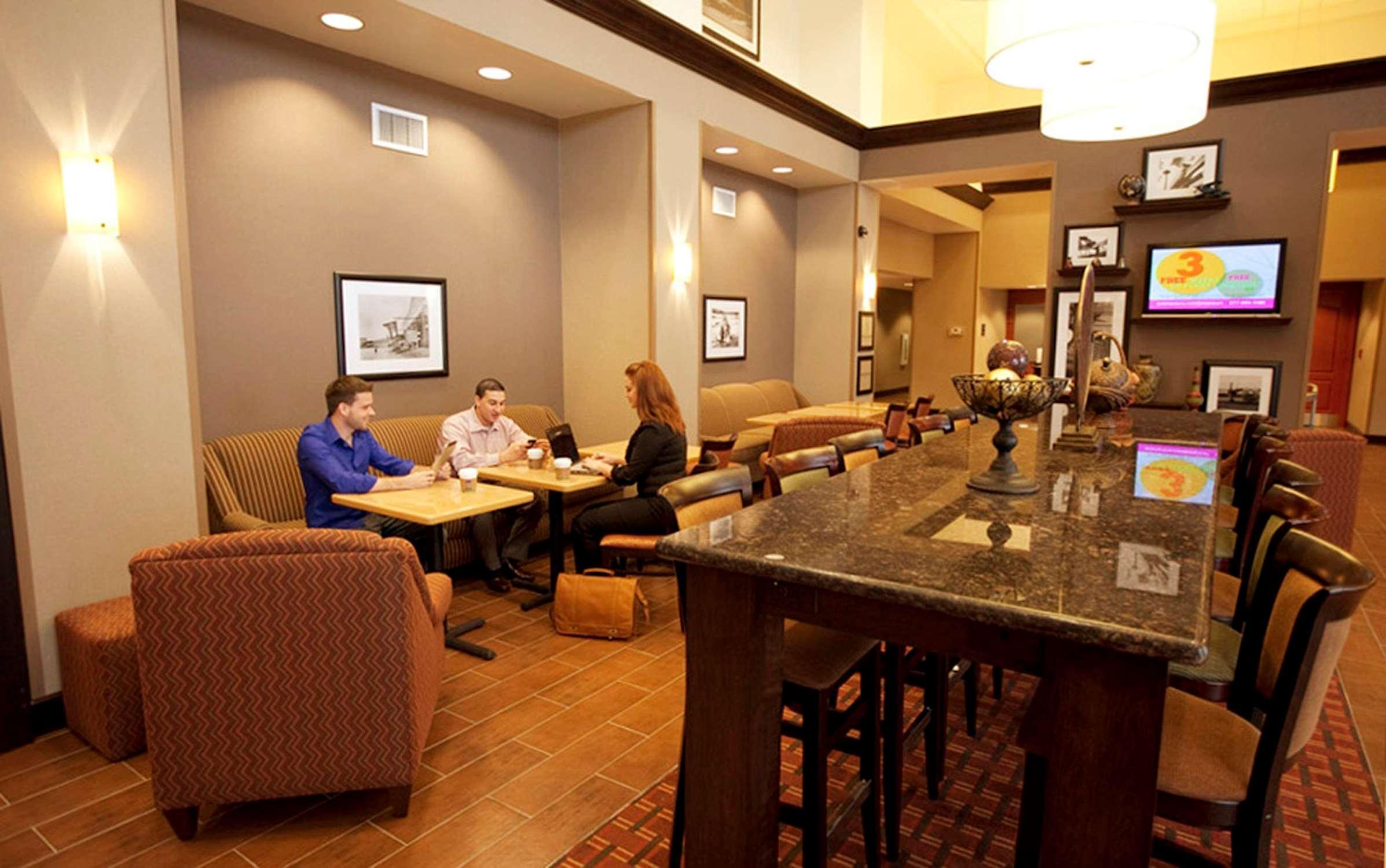 Hampton Inn & Suites By Hilton Seattle/קנט מסעדה תמונה
